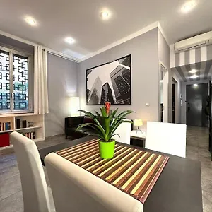 https://redi-sette.italymilanhotels.net